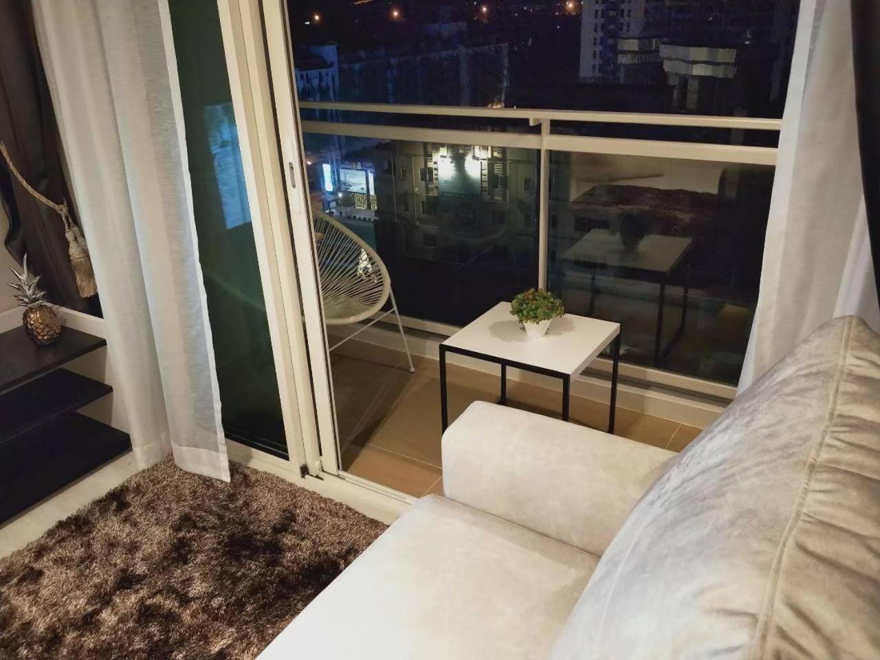 Veranda Residence Pattaya By Sea Jomtien Beach Room photo